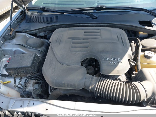 Chrysler 300 Limited Awd 2018 2C3CCAKG6JH240921 Image 10