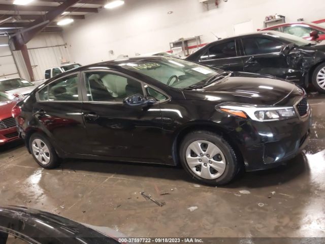 3KPFK4A75HE011392 KIA FORTE LX