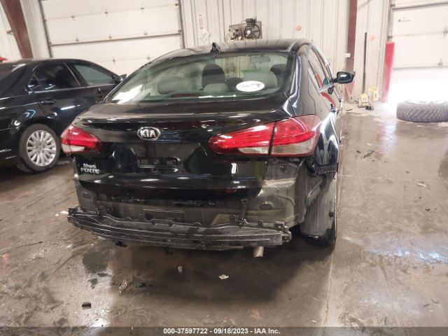 3KPFK4A75HE011392 KIA FORTE LX