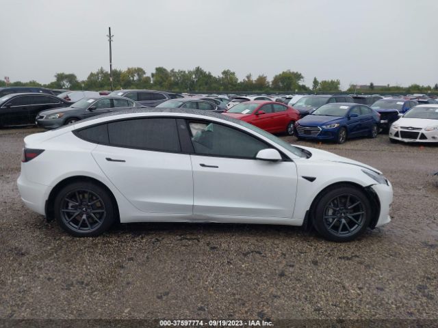 5YJ3E1EA3MF915213 Tesla Model 3 Standard Range Plus Rear-wheel Drive