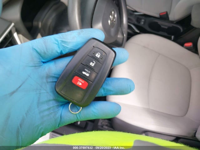 Toyota Corolla Hybrid Le 2021 JTDEAMDE1MJ024064 Image 11