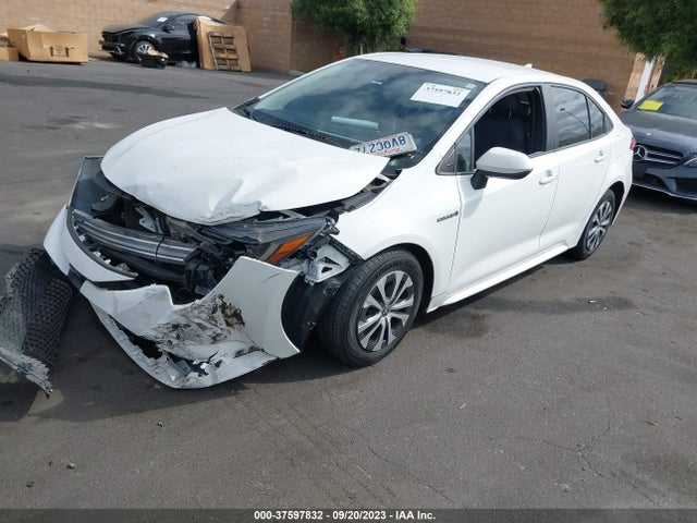 Toyota Corolla Hybrid Le 2021 JTDEAMDE1MJ024064 Image 2