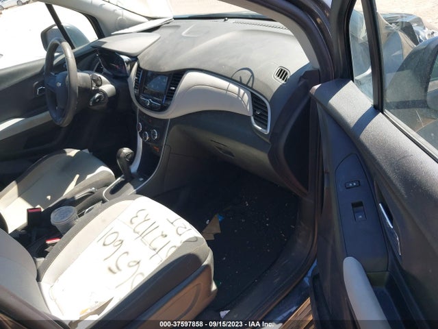 Chevrolet TRAX LS 2019 3GNCJKSB5KL113444 Image 5