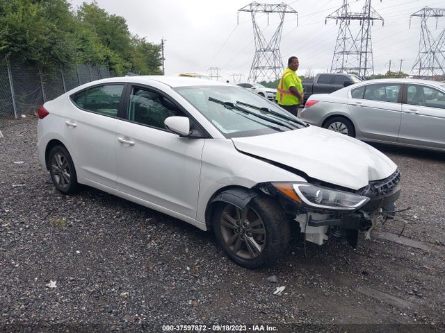 2017 5NPD84LF1HH023951 main image