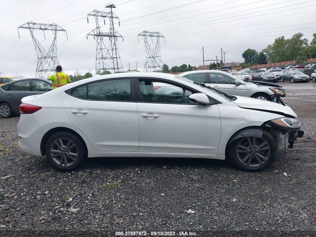 Hyundai ELANTRA SE 2017 5NPD84LF1HH023951 Image 12