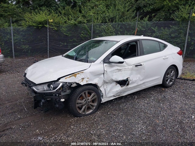 Hyundai ELANTRA SE 2017 5NPD84LF1HH023951 Image 2