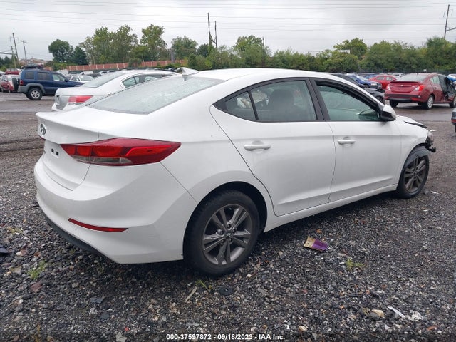 Hyundai ELANTRA SE 2017 5NPD84LF1HH023951 Image 4