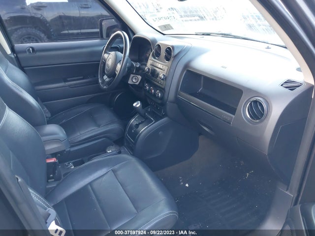 1C4NJRFB2GD558189 Jeep Patriot High Altitude Edition