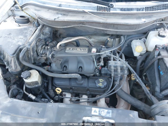 2005 CHRYSLER PACIFICA VIN: 2C8GM48L55R554736