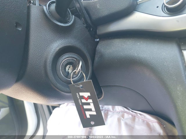 2018 HYUNDAI ELANTRA SEL VIN: 5NPD84LF8JH337327