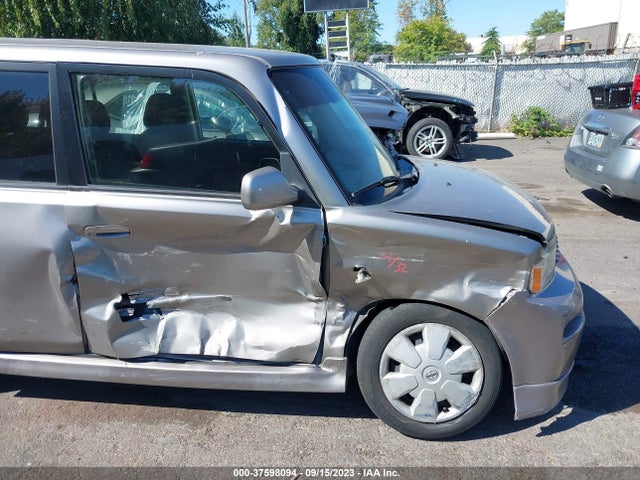 2005 SCION XB VIN: JTLKT324854006280