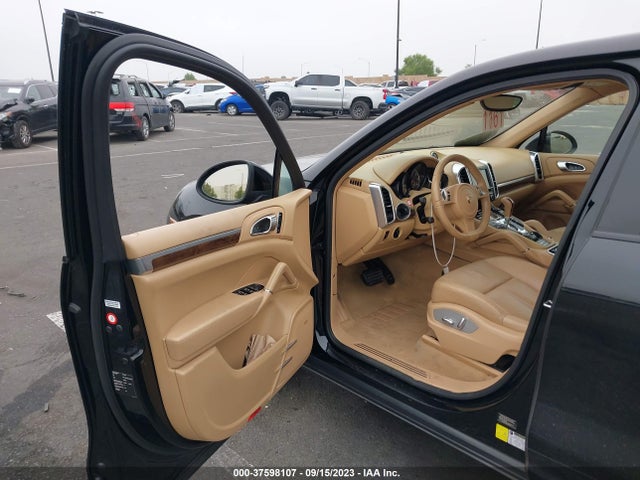 2013 PORSCHE CAYENNE WP1AA2A25DLA00740 Photo 4