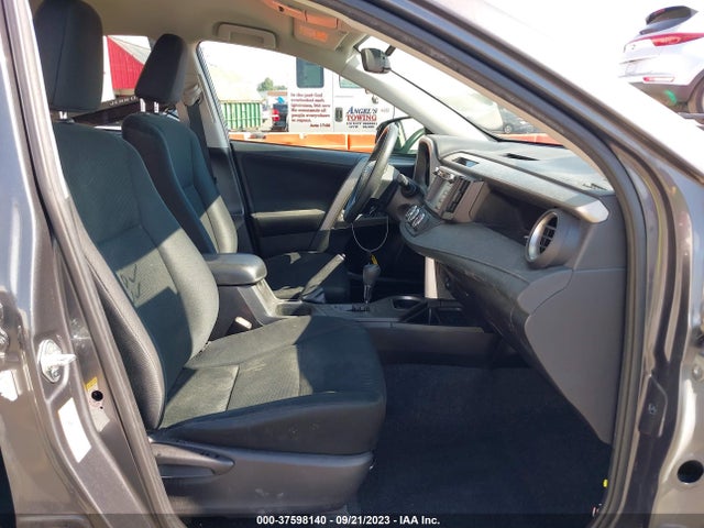 Toyota RAV4 LE 2017 2T3BFREV0HW567462 Image 5