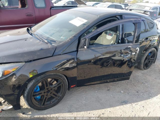 1FADP3L94GL288399 Ford FOCUS ST
