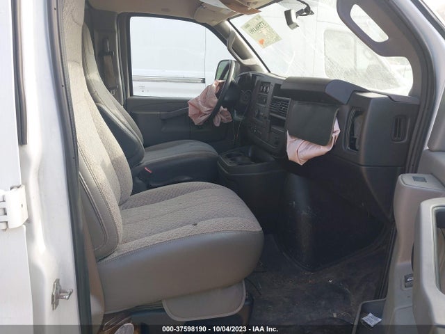 Chevrolet EXPRESS CARGO VAN 2019 1GCWGAFP1K1167268 Image 5