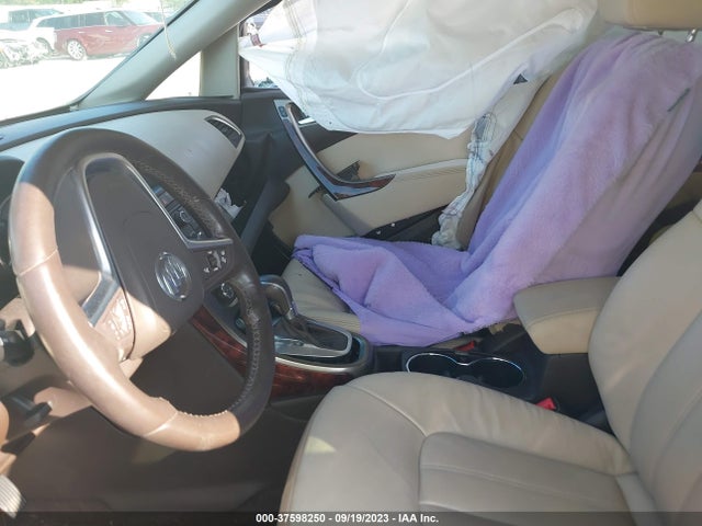 1G4PS5SK6E4215298 Buick Verano Leather Group