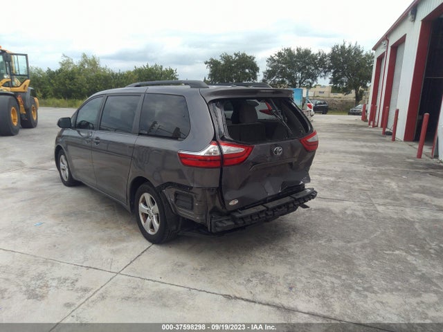 Toyota SIENNA LE 2015 5TDKK3DC6FS583673 Image 3