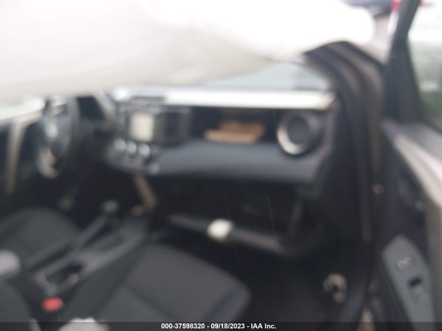 Toyota RAV4 LE 2014 JTMBFREV8E5029286 Image 5