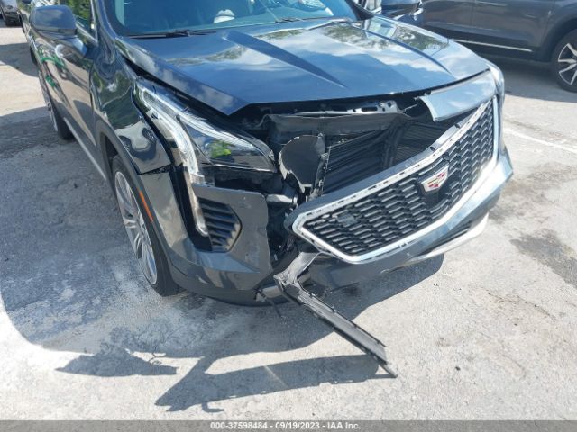 1GYFZCR44LF042867 Cadillac Xt4 Fwd Premium Luxury