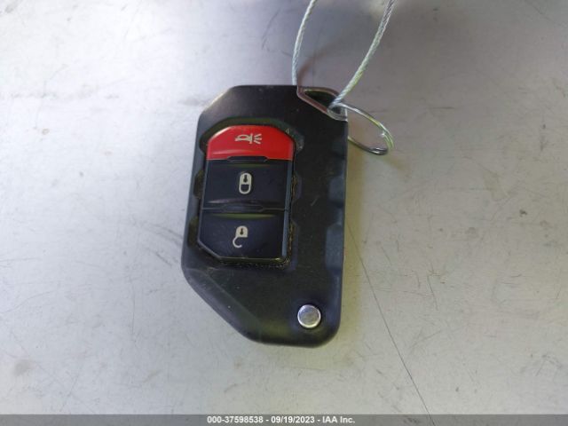 1C4HJXDM3MW670893 Jeep Wrangler Unlimited Sport S