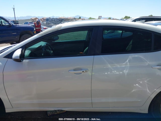 Hyundai Elantra Value Edition 2017 5NPD84LF0HH168852 Image 15