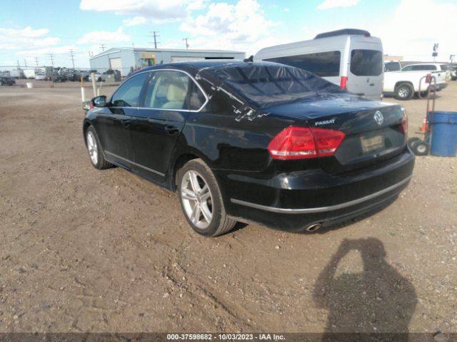 2015 VOLKSWAGEN PASSAT 1VWCV7A33FC073982 Photo 2