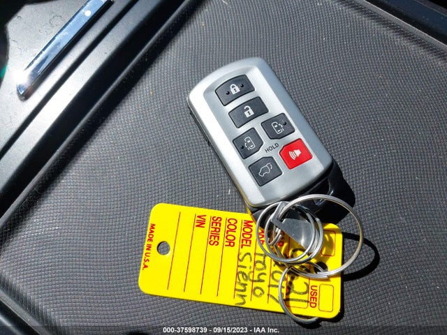 Toyota SIENNA SE 2017 5TDXZ3DC3HS766811 Image 11