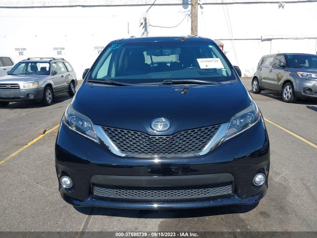 Toyota SIENNA SE 2017 5TDXZ3DC3HS766811 Image 12
