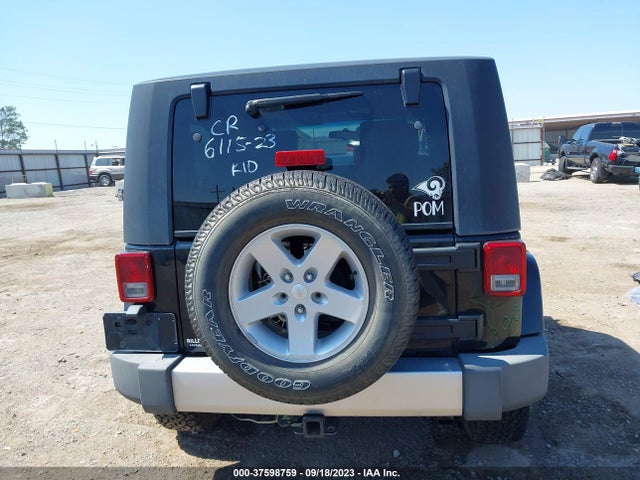 2008 JEEP WRANGLER SAHARA VIN: 1J4FA54108L608368