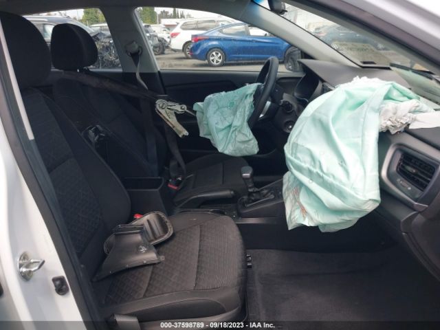 3KPA24AB8KE161082 KIA RIO S