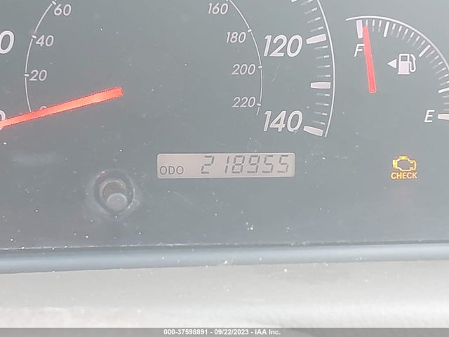 2005 TOYOTA CAMRY LE/XLE VIN: 4T1BF32K55U097666