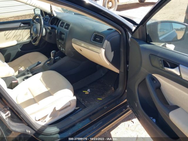 3VWDB7AJ8HM276685 Volkswagen Jetta 1.4t Se