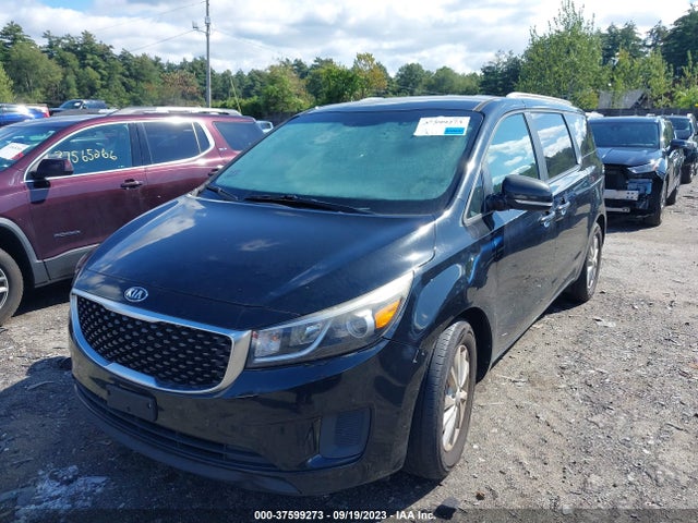 KIA SEDONA LX 2015 KNDMB5C17F6033869 Image 2