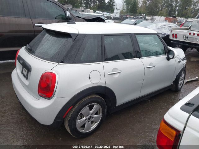WMWXU1C53G2D09640 Mini COOPER HARDTOP 4 DOOR