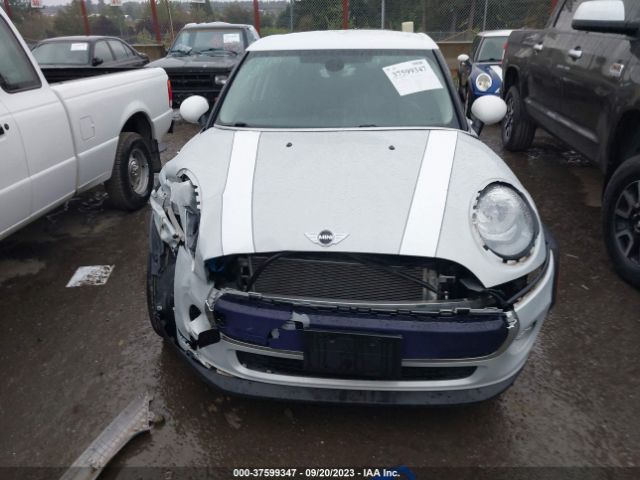 WMWXU1C53G2D09640 Mini COOPER HARDTOP 4 DOOR