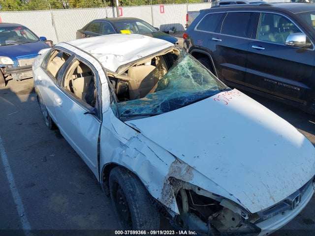 2003 HONDA ACCORD SDN LX VIN: 3HGCM56313G704886