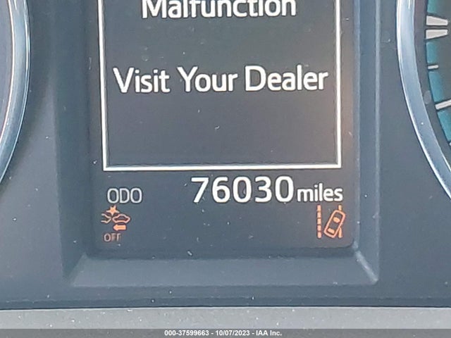 Toyota RAV4 HYBRID 2018 JTMRJREV3JD163782 Image 16