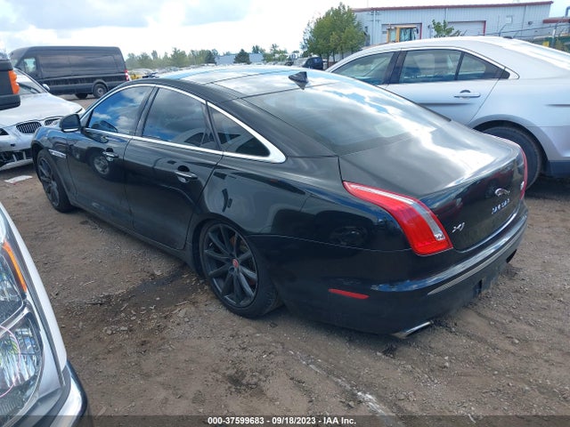 2013 JAGUAR XJ SAJWJ1CD9D8V48969 Photo 2