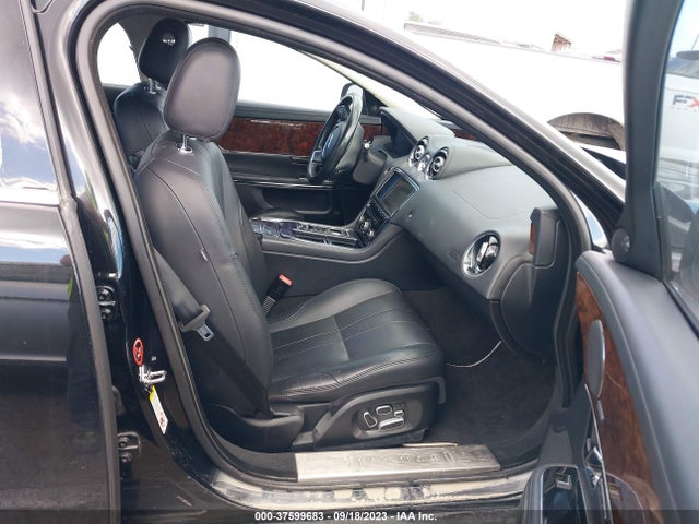 2013 JAGUAR XJ SAJWJ1CD9D8V48969 Photo 4
