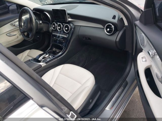 55SWF4KB9FU028225 Mercedes-Benz C-class C 300
