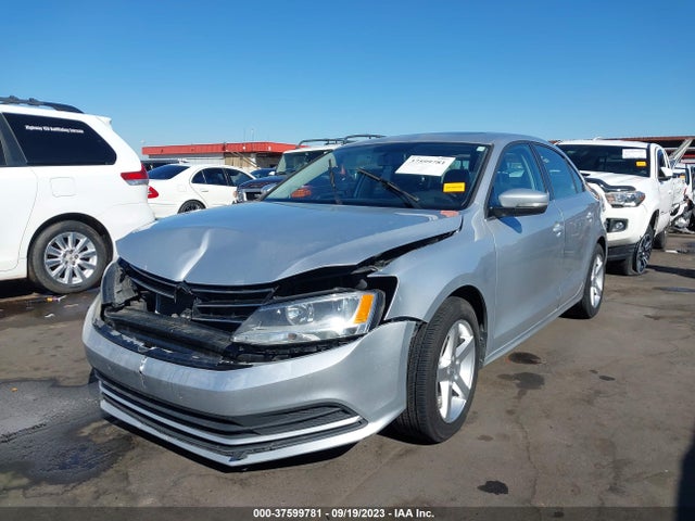 3VWD07AJ1FM230795 Volkswagen Jetta Sedan 1.8t Se W/connectivity