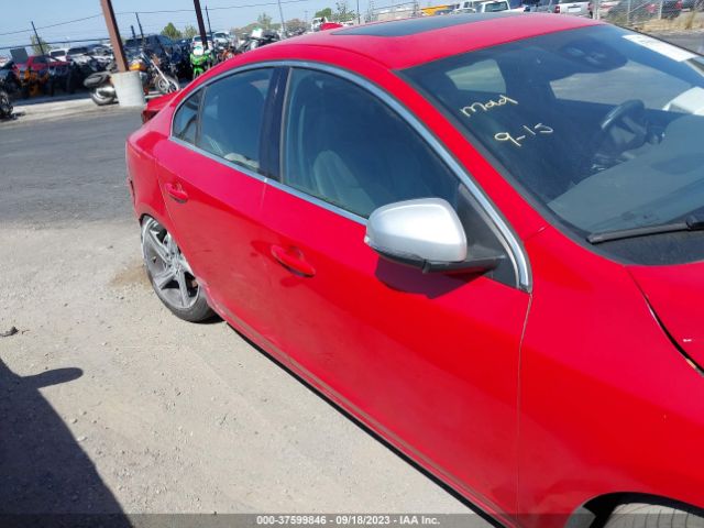YV1902TS0F1340276 Volvo S60 T6 R-design Platinum