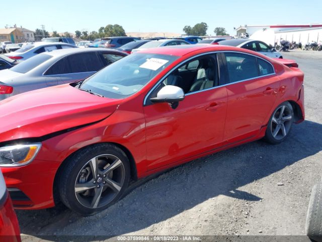 YV1902TS0F1340276 Volvo S60 T6 R-design Platinum