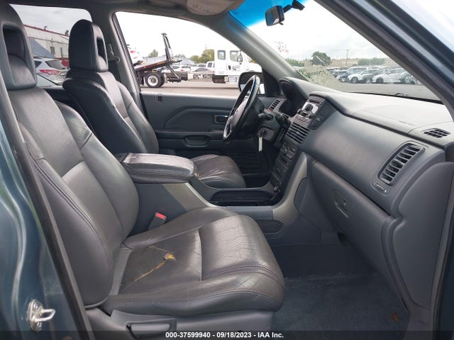 2005 HONDA PILOT EX-L WITH RES VIN: 2HKYF18665H559885
