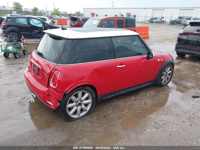 2005 MINI COOPER S WMWRE33415TD90704 Photo 3