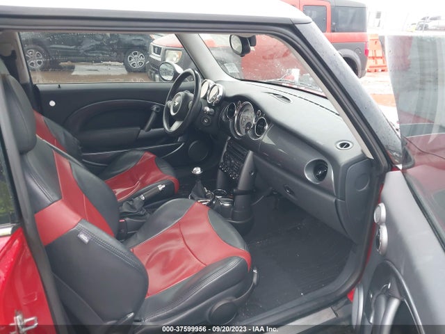 2005 MINI COOPER S WMWRE33415TD90704 Photo 4
