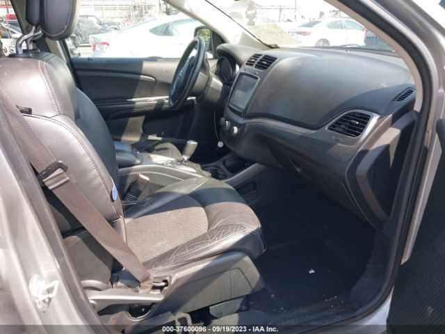 3C4PDCGB3GT199537 Dodge Journey Crossroad Plus