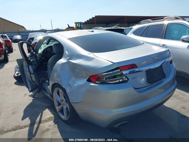 2009 JAGUAR XF SAJWA06B39HR28238 Photo 2