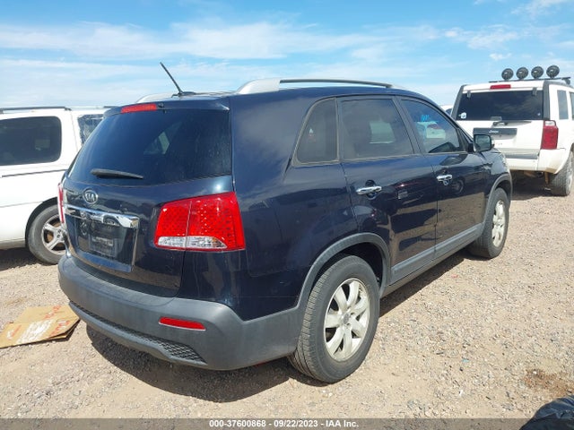 2013 KIA SORENTO LX VIN: 5XYKT4A21DG358585