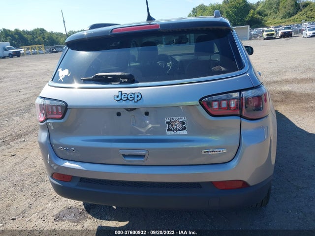 2018 JEEP COMPASS LATITUDE VIN: 3C4NJDBB1JT261568